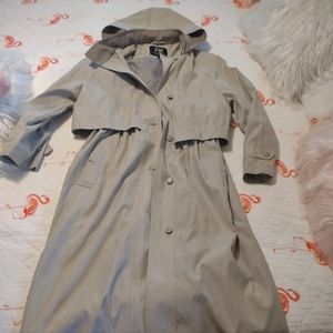 Hooded raincoat